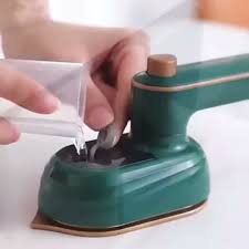 Handheld Steam Iron thumbnail 1